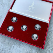 Load image into Gallery viewer, 1980 Russia Platinum Proof Set 5 piece 150 Roubles Moscow Olympic with Box
