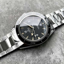 Load image into Gallery viewer, 41mm Omega Seamaster 300 Black Dial 233.30.41.21.01.001 - Serviced Box + Papers
