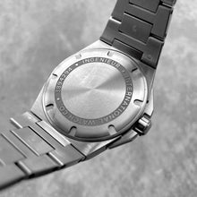 Load image into Gallery viewer, IWC Ingenieur Black Dial IW 323902 - Box and Papers - Gerald Genta Design
