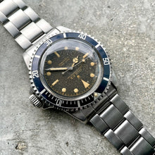 Load image into Gallery viewer, 1960 Rolex Submariner 5512 Pointed Crown Guards PCG - Tropical Dial
