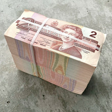 Load image into Gallery viewer, 1986 Brick of $2 Canada Banknotes 1000 Consecutive 10x Bundle - Perfectly Sealed

