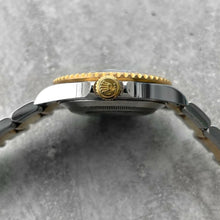 Load image into Gallery viewer, 2002 Rolex Submariner 16613 Two Tone Gold Black Dial Serviced - No Holes Case
