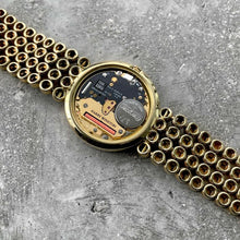 Load image into Gallery viewer, Ladies Harry Winston Premier 18K yellow Gold - Like New - Factory Diamond bezel
