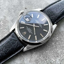 Load image into Gallery viewer, 1972 Rolex 34mm Date 1500 Stainless Steel - Stunning Matte black dial
