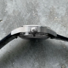 Load image into Gallery viewer, 1970s Zenith Defy 38mm Stainless Steel Automatic Watch 01-1360-380

