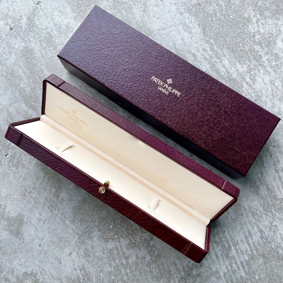 Vintage Patek Burgundy Watch box with outer box - Attractive condition!