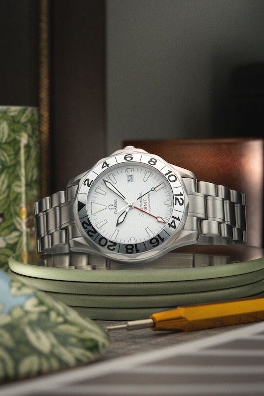 Omega Seamaster 300 M GMT Great White – 25382000 – Serviced