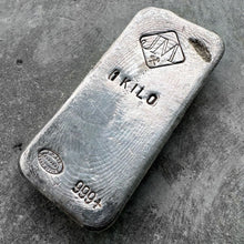 Load image into Gallery viewer, Johnson Matthey 1 Kilo .999 Silver Poured Bar 32.15 oz - Nice pour lines
