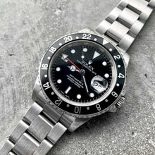 Load image into Gallery viewer, 2002 Rolex GMT Master 16710 Stainless steel 16710T
