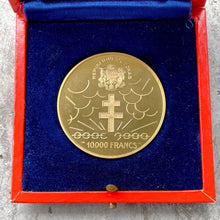Load image into Gallery viewer, 1960 (1970) Republique Du Chad Gold Coin Independence Anniversary 10000 Francs
