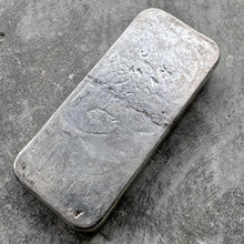 Load image into Gallery viewer, Johnson Matthey 1 Kilo .999 Silver Poured Bar 32.15 oz - Nice pour lines
