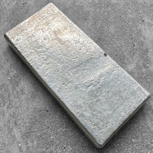 Load image into Gallery viewer, Vintage 20 oz .999 Silver Engelhard Poured bar - Incredible pour lines
