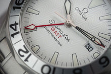 Load image into Gallery viewer, Omega Seamaster 300 M GMT Great White – 25382000 – Serviced
