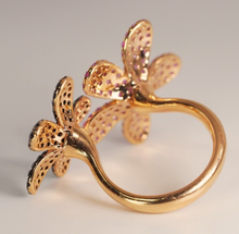 Load image into Gallery viewer, Solid 18K rose gold natural Pink Sapphire and Black Diamond flower ring
