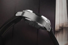 Load image into Gallery viewer, Panerai Luminar Marina Automatic Stainless Steel Box Papers- OP 6760 - PAM 00048
