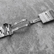 Load image into Gallery viewer, 45mm Breitling Avenger Seawolf A17330 Stainless Steel - Yellow dial
