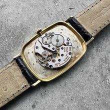 Load image into Gallery viewer, Mens Rolex Cellini Yellow Gold 4113 – Perfect Dial with original buckle!
