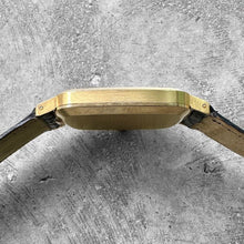 Load image into Gallery viewer, Mens Rolex Cellini Yellow Gold 4113 – Perfect Dial with original buckle!
