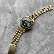Load image into Gallery viewer, 1980 Rolex 1675 Yellow Gold GMT Master Vintage Nipple Dial
