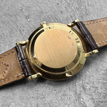 Load image into Gallery viewer, Vintage Patek Philippe Calatrava Gold 3919J Porcelain dial with Box + Extracts
