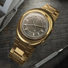1970s Jaeger LeCoultre Memovox Speed Beat 18K solid Gold 873.21 - Date + Alarm