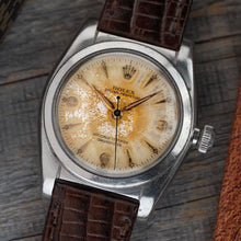 Load image into Gallery viewer, 1941 Rolex Oyster Perpetual 2940 Automatic Bubble back WWII Era - Tropical Dial
