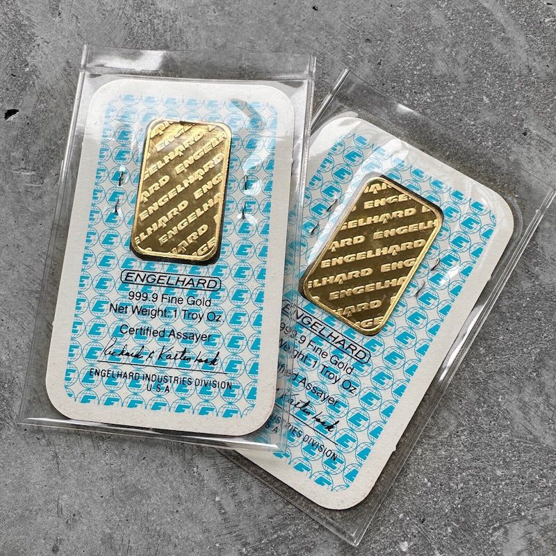 2 Consecutive Vintage Engelhard 1 oz Gold Bar .9999 1oz - Sealed in Assay Card