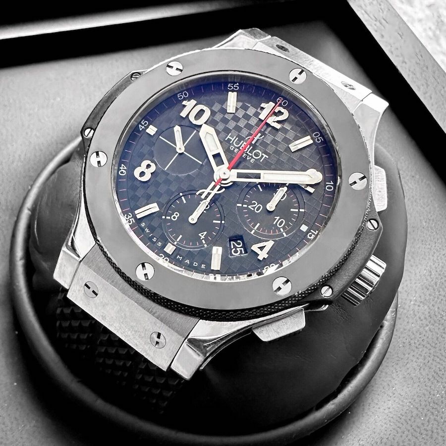 41mm Hublot Big Bang Black Carbon Fiber Dial 341.SB.131.RX - Box / Papers