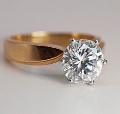 Vintage solid 14K gold natural 2.00 carat diamond solitaire engagement ring
