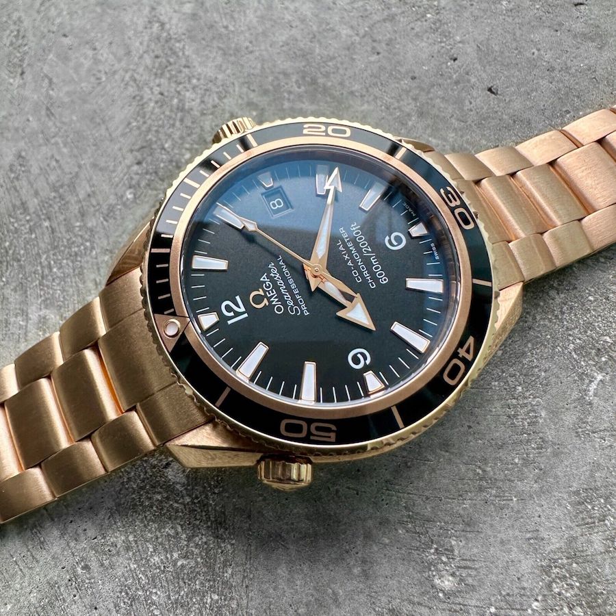 2017 Rose Gold 42mm Omega Seamaster Planet Ocean 222.60.42.20.01.001 -Box Papers
