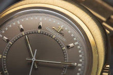 Load image into Gallery viewer, 1970s Jaeger LeCoultre Memovox Speed Beat 18K solid Gold 873.21 - Date + Alarm
