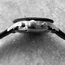 Load image into Gallery viewer, Vintage Breitling Super Ocean 2005
