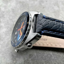 Load image into Gallery viewer, Vintage Heuer Skipper 15630 Cal 15 Stunning Unpolished Condition with Blue Dial
