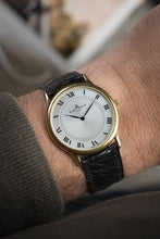 Load image into Gallery viewer, Mens Baume Mercier Classima MV 045072 - Solid 18K Gold Watch
