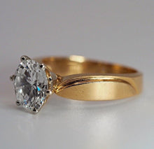 Load image into Gallery viewer, Vintage solid 14K gold natural 2.00 carat diamond solitaire engagement ring

