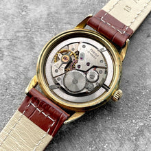 Load image into Gallery viewer, 1960 Tudor Oyster Air Tiger 7957 Gold Capped - Stunning Honey Comb dial

