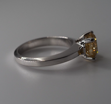Load image into Gallery viewer, 14K White gold 2.13 Carat Natural Diamond Solitaire Ring - Fancy Brownish Yellow
