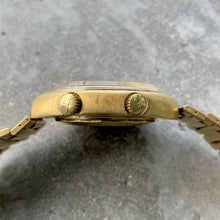 Load image into Gallery viewer, 1970s Jaeger LeCoultre Memovox Speed Beat 18K solid Gold 873.21 - Date + Alarm
