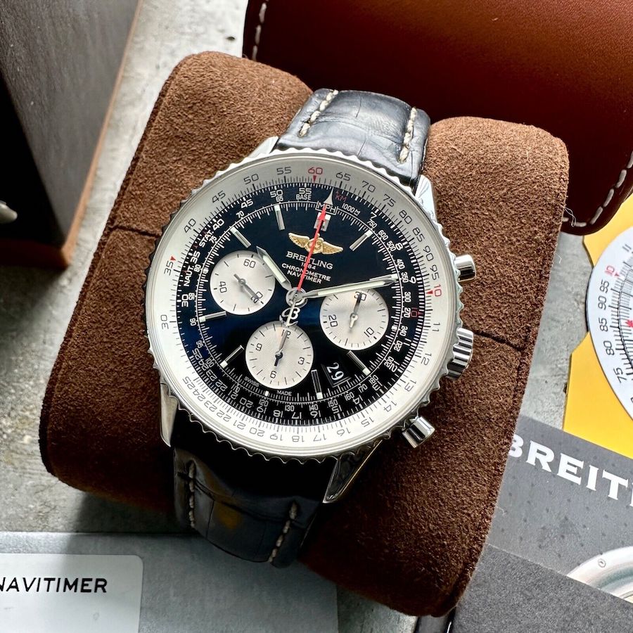 43mm Breitling Navitimer 01 Automatic Stainless Steel - AB0120 - Box + Papers