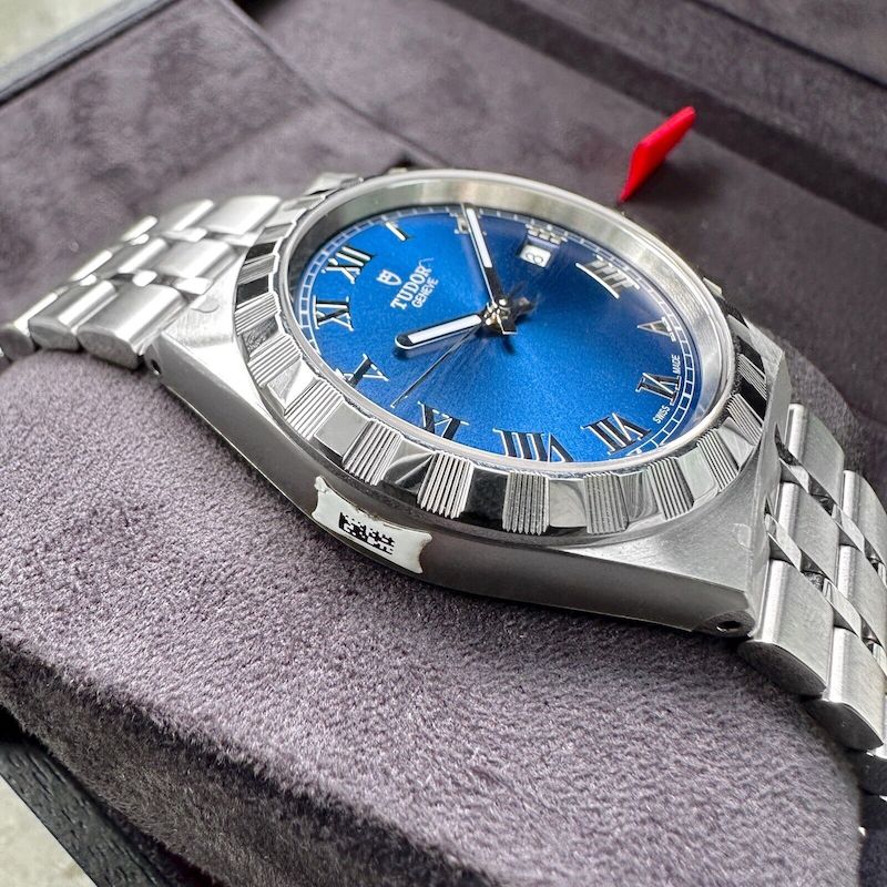 Tudor Royal Blue Dial 28500 – Box / Papers - Unworn - Fully sticker