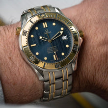 Load image into Gallery viewer, Omega Seamaster Two Tone 2332.80.00 - Automatic - Stunning Blue wave dial
