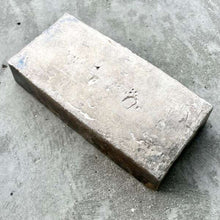 Load image into Gallery viewer, Vintage US Assay San Francisco or New York 100 oz .999 Silver Poured Bar
