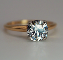 Load image into Gallery viewer, Vintage 14K gold 1.48 carat natural diamond solitaire engagement ring D/F VVS2

