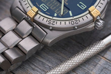 Load image into Gallery viewer, 40mm Breitling Aerospace F65062 Digital + Analog – Blue dial + Titanium
