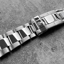 Load image into Gallery viewer, 2006 Rolex 16622 Platinum Yachtmaster Box/ Papers - 2017 Rolex Service
