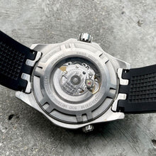 Load image into Gallery viewer, Tag Heuer Aqua Racer Calibre 5 Stainless Steel Rubber WAJ2110 Grey Dial

