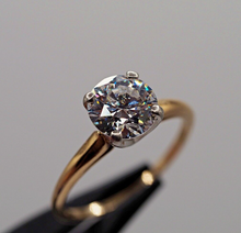 Load image into Gallery viewer, Vintage 14K gold 1.48 carat natural diamond solitaire engagement ring D/F VVS2
