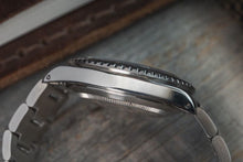 Load image into Gallery viewer, 1998 Rolex 16610 Submariner Swiss Only Dial - Engraved Christopher Wreh Arsenal
