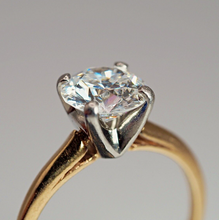 Load image into Gallery viewer, Vintage 14K gold 1.48 carat natural diamond solitaire engagement ring D/F VVS2
