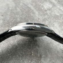 Load image into Gallery viewer, 1974 Rolex Oyster Perpetual Precision 1501 Air King 1570 - Vibrant Blue dial
